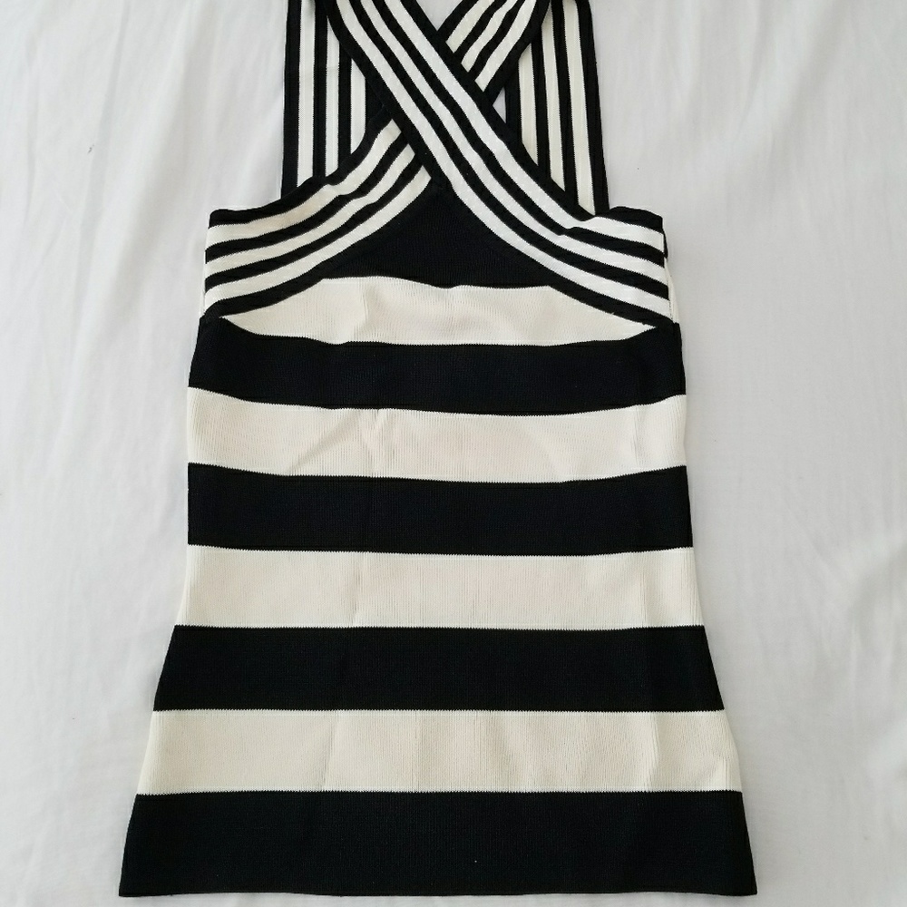 Cache wrap neckline knit top